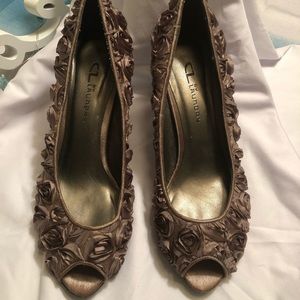 Chinese Laundry Taupe Heels